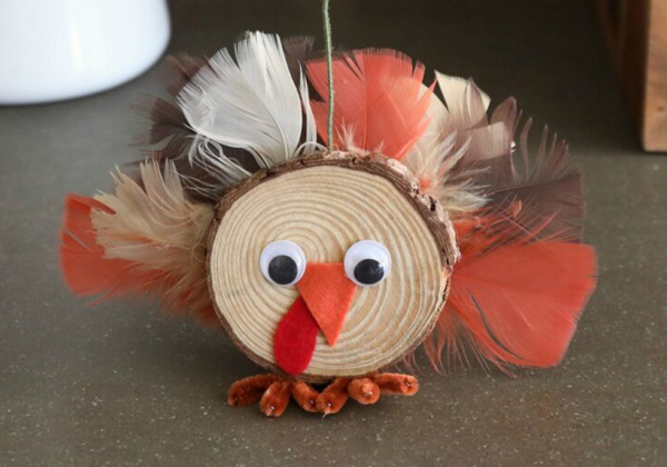 Wood Slice Turkey craft image